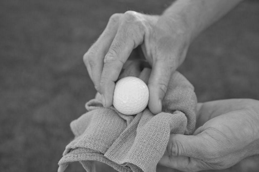 How To Clean Dirty Golf Balls image 2